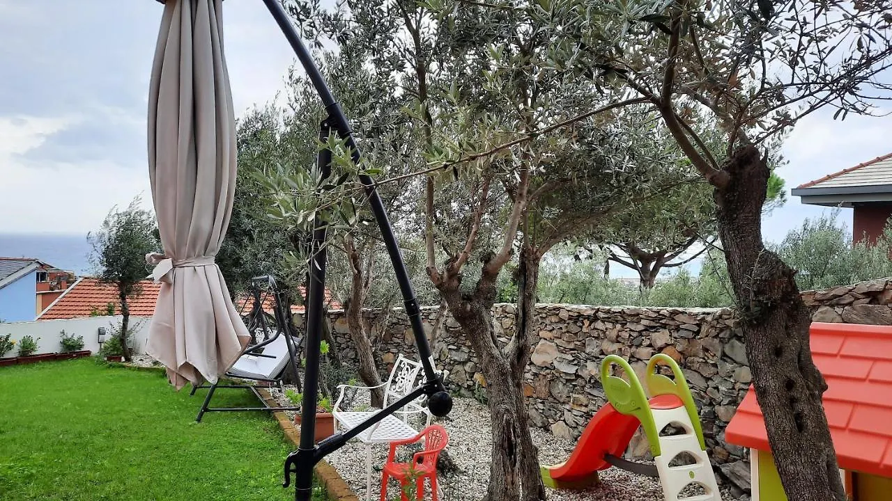 Poggio Degli Ulivi Apartment Genoa